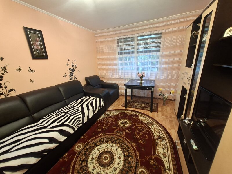 Lacul Tei, Maica Domnului vav Domino aproape Parcul Circului