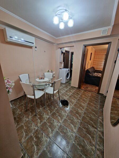 Lacul Tei, Maica Domnului vav Domino aproape Parcul Circului